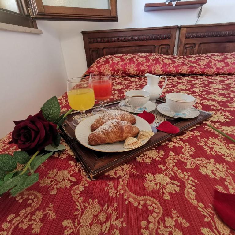 Grace's House Bed and Breakfast - Ampia Camera Matrimoniale - 4