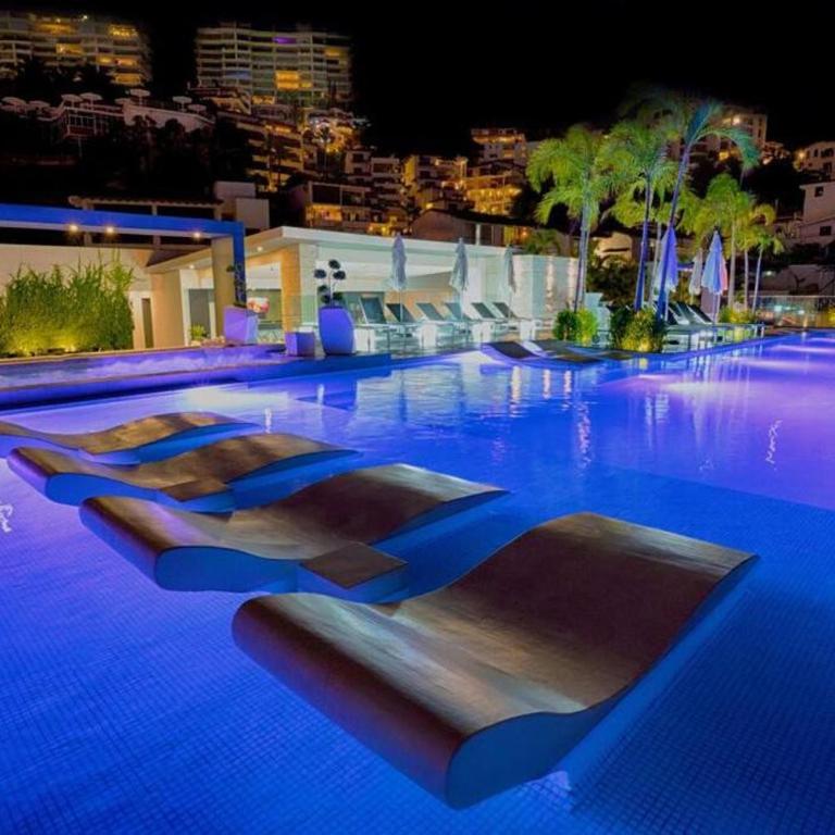DTerrace Luxe 2bd 2ba Romantic Zone Los Muertos Beach and Pier - Apartamento de 2 dormitorios con balcón y vistas al mar - 5