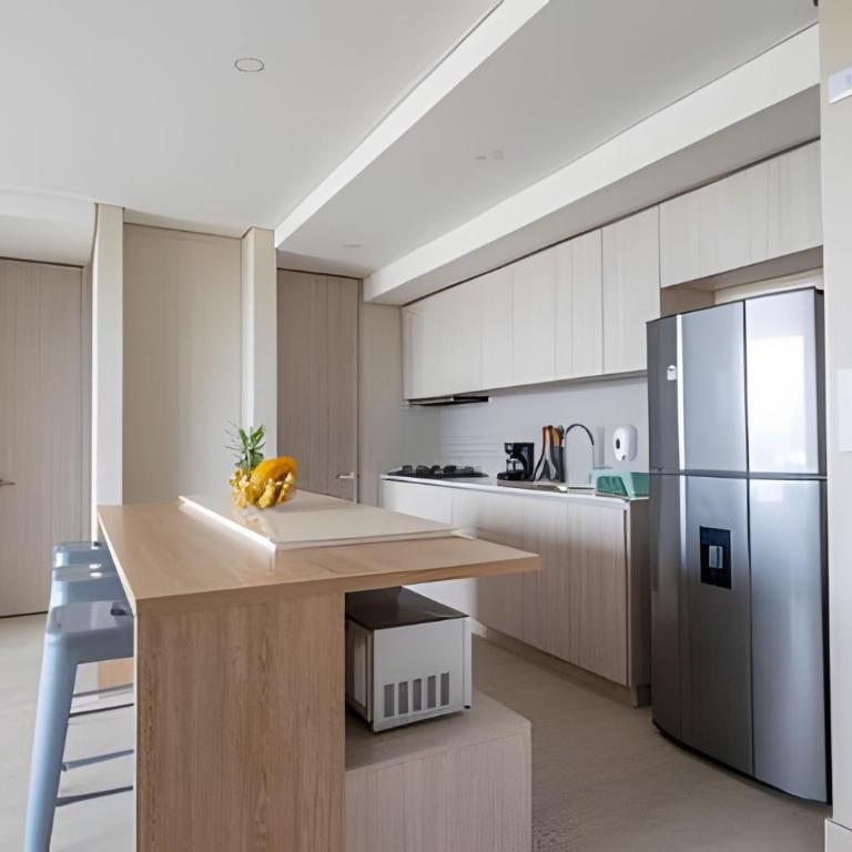 1 Bedroom by the Sea. Private Jacuzzi - One-Bedroom Apartment - 36