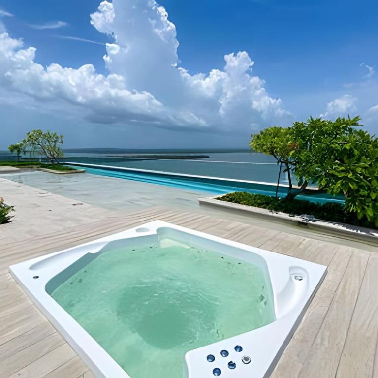 2 Bedrooms Jacuzzi and Sea View. Beach Front - Two-Bedroom Apartment - 3