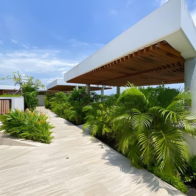 2 Bedrooms Jacuzzi and Sea View. Beach Front - Two-Bedroom Apartment - 13