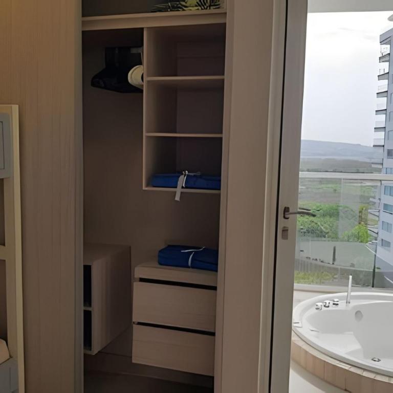 2 Bedrooms Jacuzzi and Sea View. Beach Front - Two-Bedroom Apartment - 25