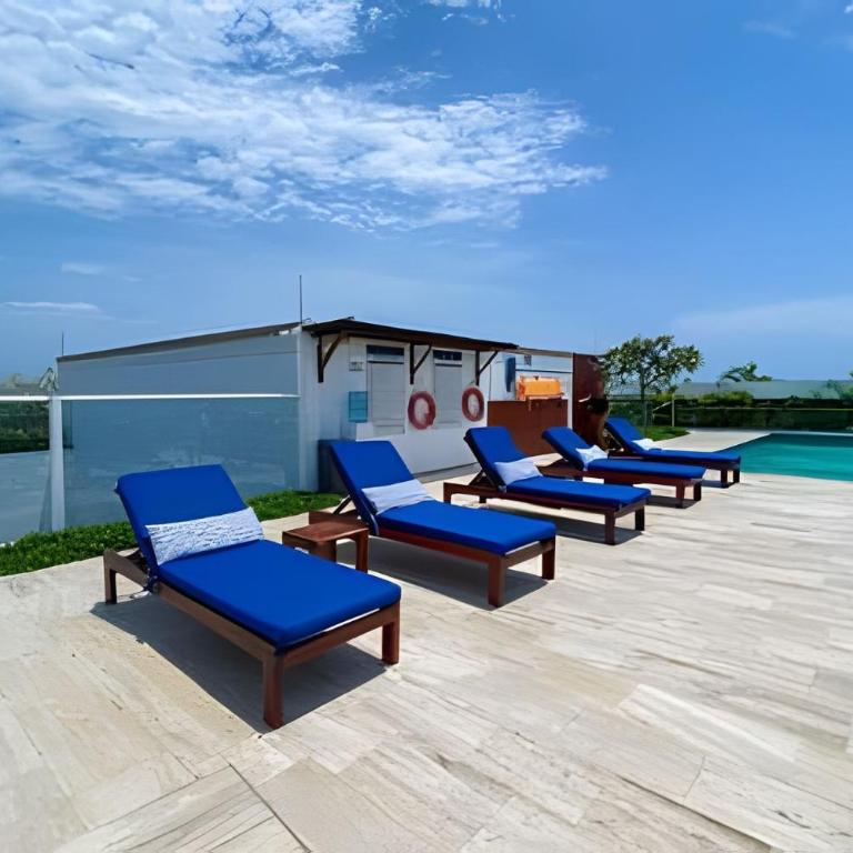 2 Bedrooms Jacuzzi and Sea View. Beach Front - Two-Bedroom Apartment - 35