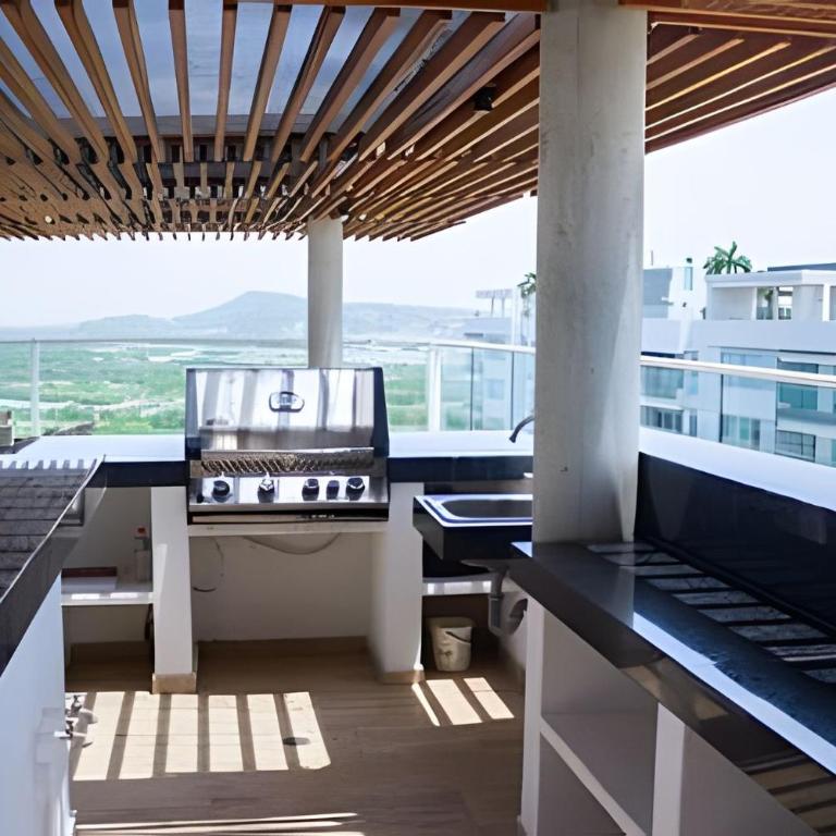 2 Bedrooms Jacuzzi and Sea View. Beach Front - Two-Bedroom Apartment - 42