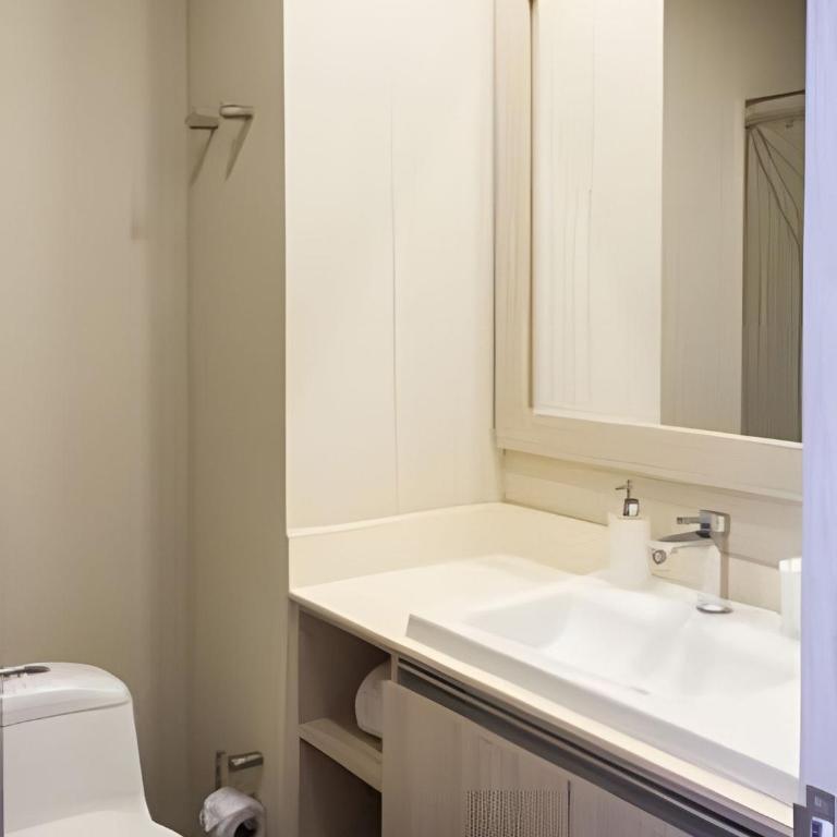 2 Bedrooms Jacuzzi and Sea View. Beach Front - Two-Bedroom Apartment - 56