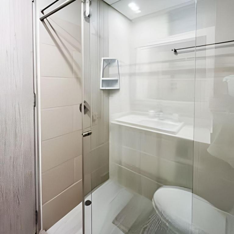 2 Bedrooms Jacuzzi and Sea View. Beach Front - Two-Bedroom Apartment - 57