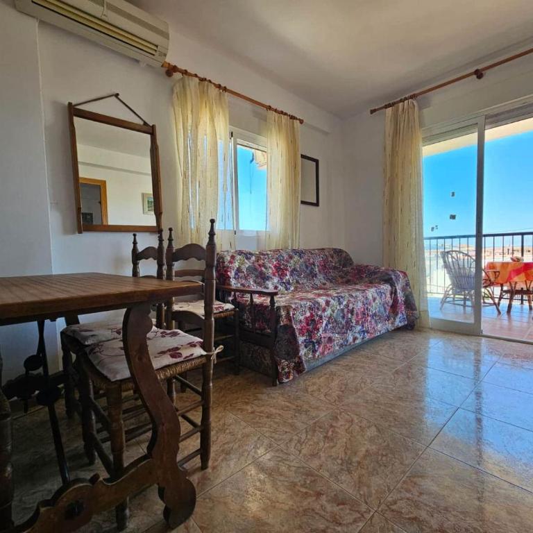 Apartamento con bonitas vistas al mar Columbretes - Apartamento de 2 dormitorios - 2