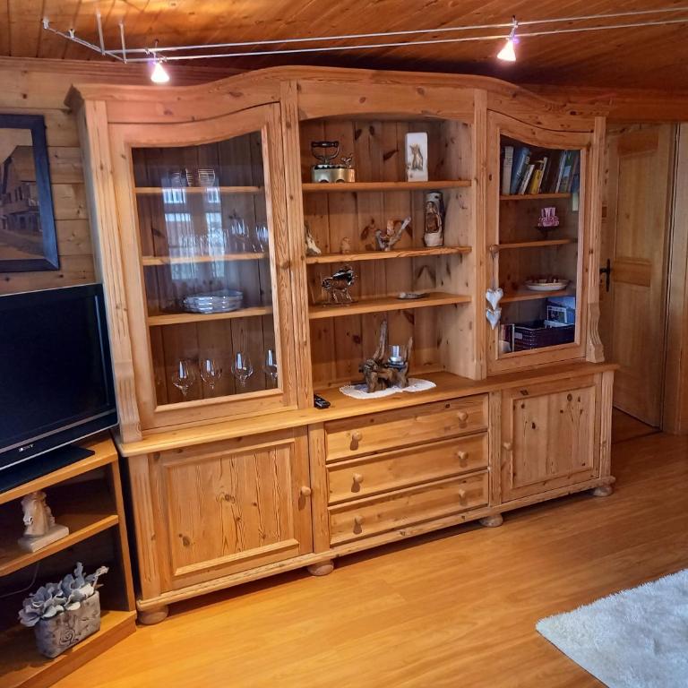 Wohnung mit schöner Sicht auf Bergpanorama und übers Tal - Apartment mit 1 Schlafzimmer - 8