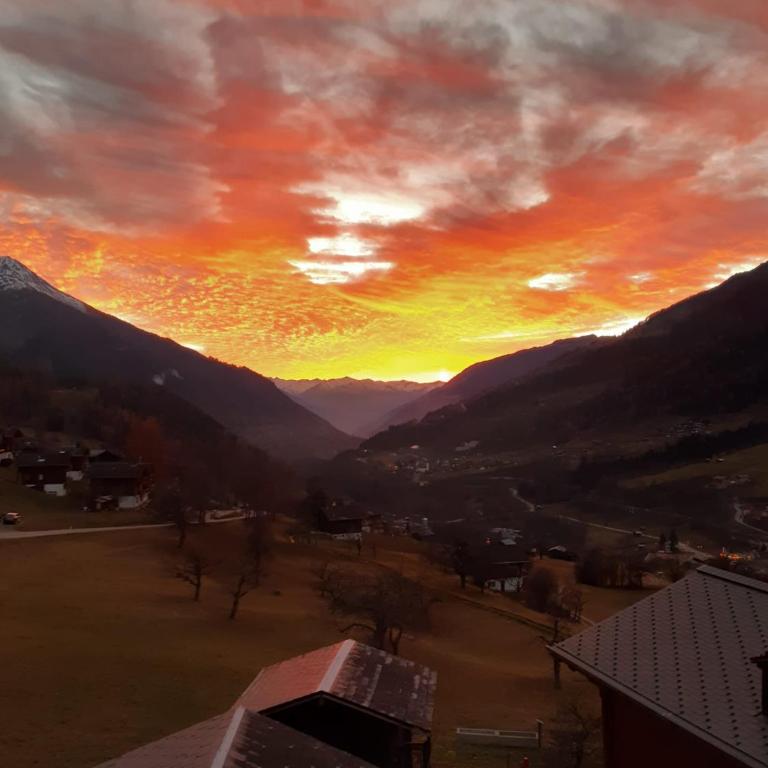 Wohnung mit schöner Sicht auf Bergpanorama und übers Tal - Apartment mit 1 Schlafzimmer - 20