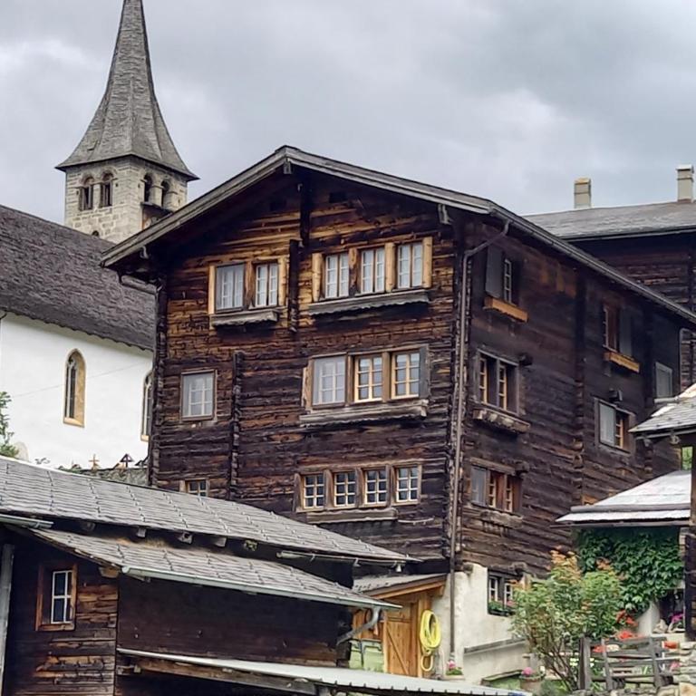 Wohnung mit schöner Sicht auf Bergpanorama und übers Tal - Apartment mit 1 Schlafzimmer - 5