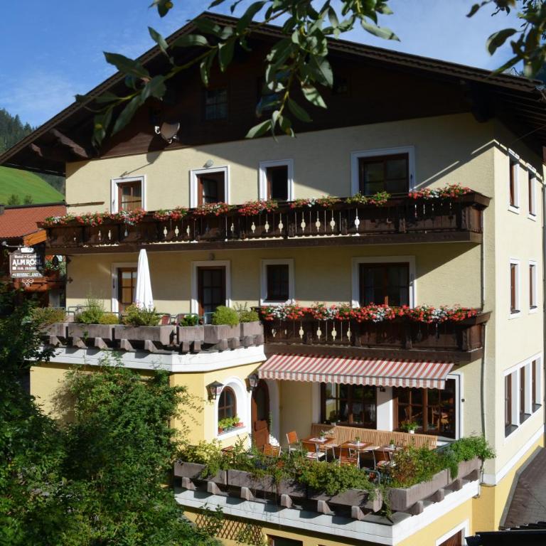 Landhotel Almrösl im Großarltal - Doppelzimmer mit Balkon - 3