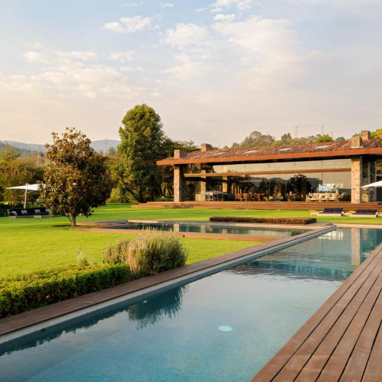 El Salto, Luxury Ranch with Lake View - Villa - 1