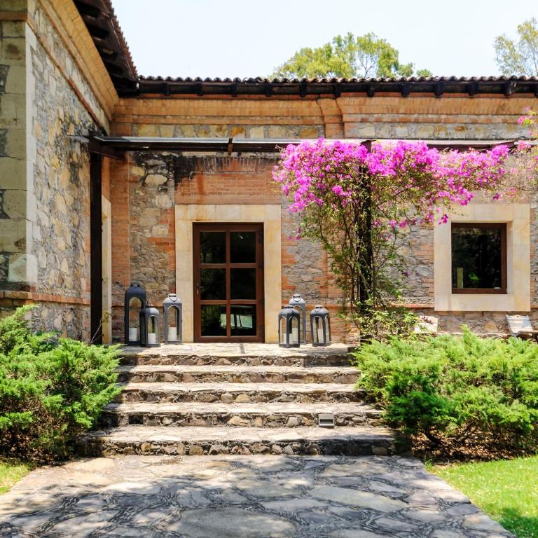 El Salto, Luxury Ranch with Lake View - Villa - 9