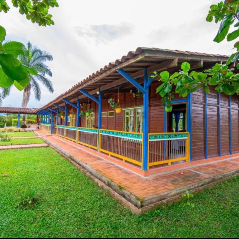 Finca Hotel El Ocaso - Family Room with Garden View - 1