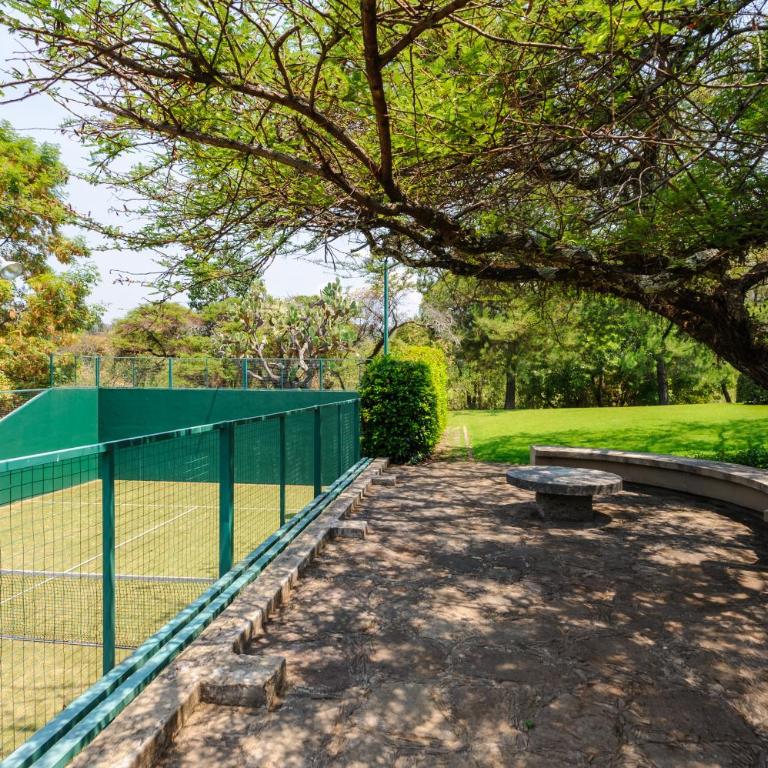 El Salto, Luxury Ranch with Lake View - Villa - 43