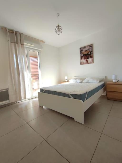 Appartement neuf Piscine - Apartamento de 1 dormitorio - 11