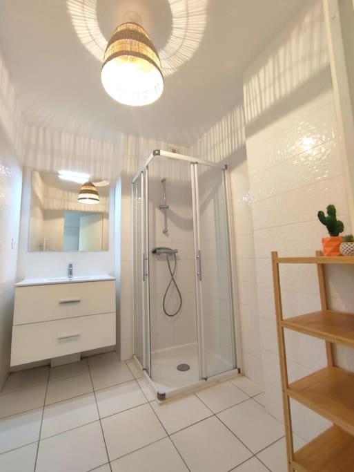 Appartement neuf Piscine - Apartamento de 1 dormitorio - 13