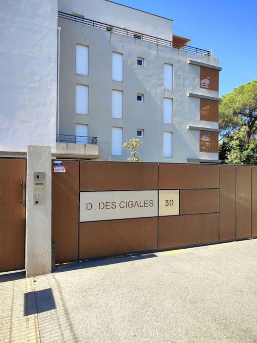 Appartement neuf Piscine - Apartamento de 1 dormitorio - 19