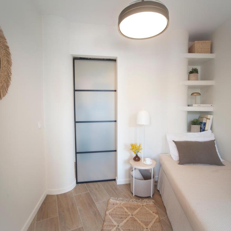 Apart moderno con vista al mar, Piscina, Parking - Two-Bedroom Apartment - 10