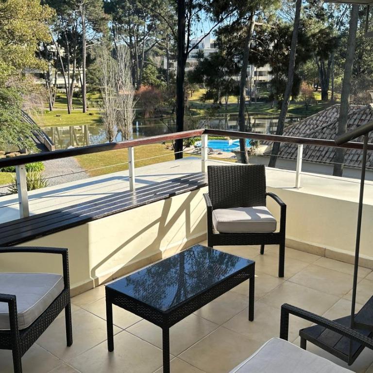 Greenpark Penthouse Duplex - Three-Bedroom Apartment - 4