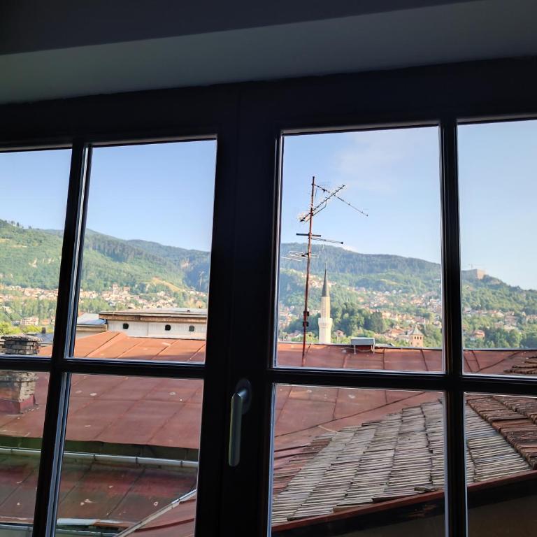 ABAGuesthouse - Two-Bedroom Apartment with City View - 10