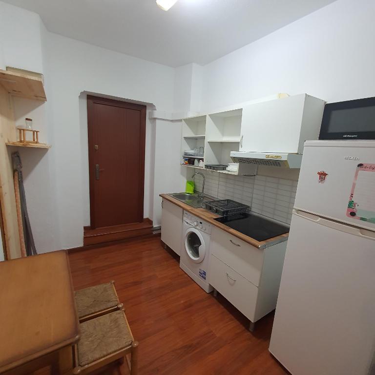 Apto Álamos - One-Bedroom Apartment - 11