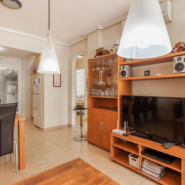 4 Bedroom Beautiful Home In Torrevieja - Casa de 4 dormitorios - 5