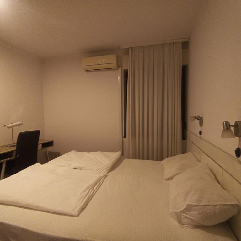 Ašik Apartman - Three-Bedroom Apartment - 17
