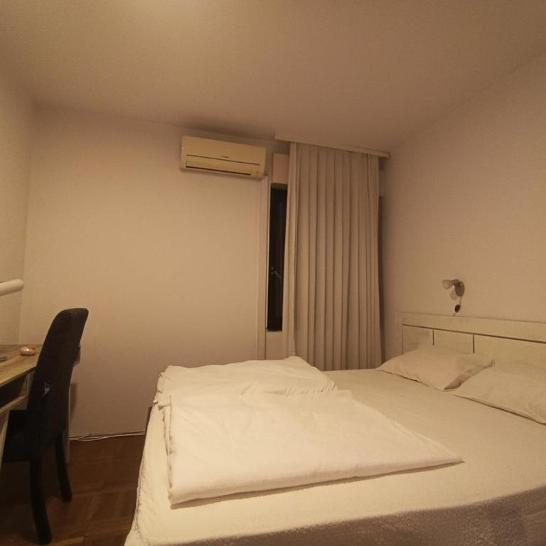 Ašik Apartman - Three-Bedroom Apartment - 19