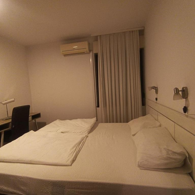 Ašik Apartman - Three-Bedroom Apartment - 21