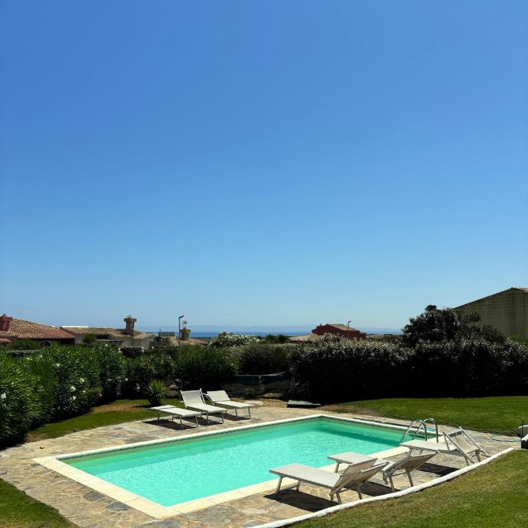 Villa Claudia, piscina privata - Three-Bedroom Villa - 2