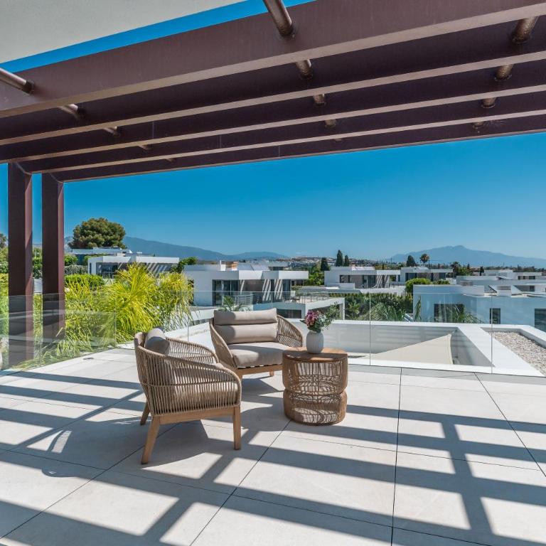 VACATION MARBELLA I Villa Hanami, Private Infinity Edge-Pool, Gym, Movie Theater, Night-Security, Alarm System, Close to Golfs and Beaches - Villa - 65
