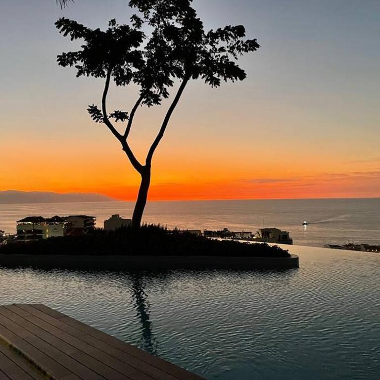 New! Luxury 2bd 2ba Romantic Zone Largest Pool in PV Sea View Balcony - Apartamento de 2 dormitorios con balcón y vistas al mar - 20
