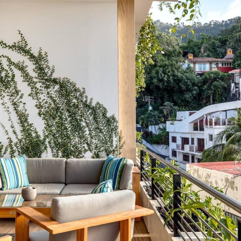 New! Luxury 2bd 2ba Romantic Zone Largest Pool in PV Sea View Balcony - Apartamento de 2 dormitorios con balcón y vistas al mar - 67