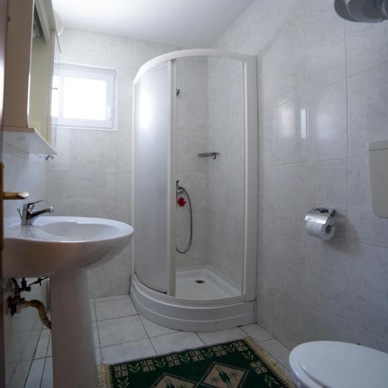 Guest House Aldin - Deluks Soba sa Bračnim Krevetom (Queen-size) - 26