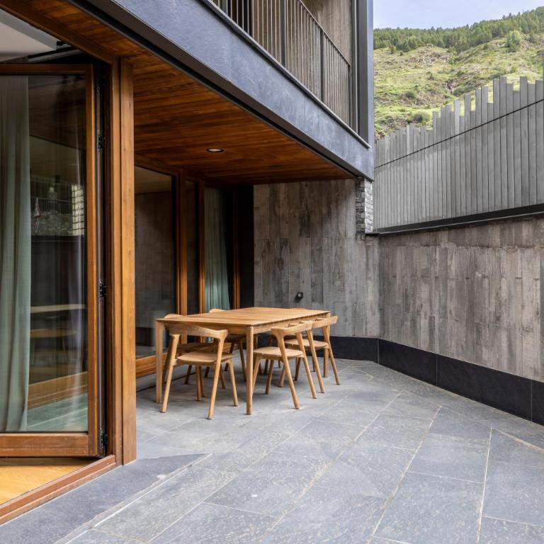 Un diamante de montaña l A Pie De Pistas - Gimnasio - Sauna - Piscina l 8Pax l by BonesVacances - Three-Bedroom Apartment - 9