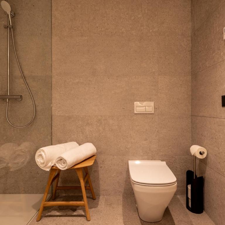 Un diamante de montaña l A Pie De Pistas - Gimnasio - Sauna - Piscina l 8Pax l by BonesVacances - Three-Bedroom Apartment - 35
