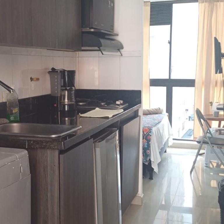 Confortable Apartaestudio en Belén Medellín cerca a CC Los Molinos - Apartamento de 2 dormitorios - 4