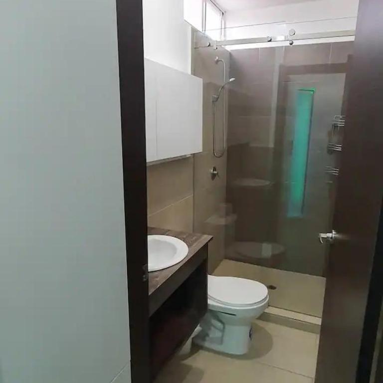 Casa familiar cerca a la playa - Three-Bedroom House - 19