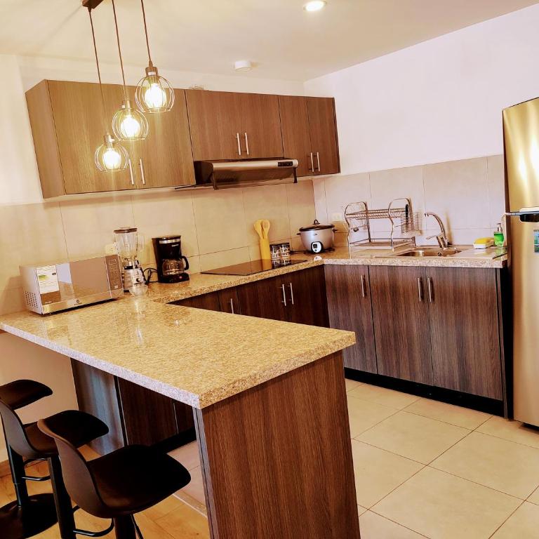 Departamento Nuevo e Impecable en Cuenca con seguridad 24H y generador eléctrico - Apartamento de 2 dormitorios - 14