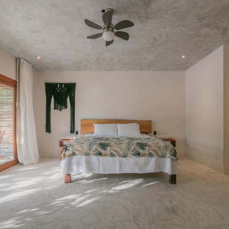 Aldea Balam - Superior King Room - 1