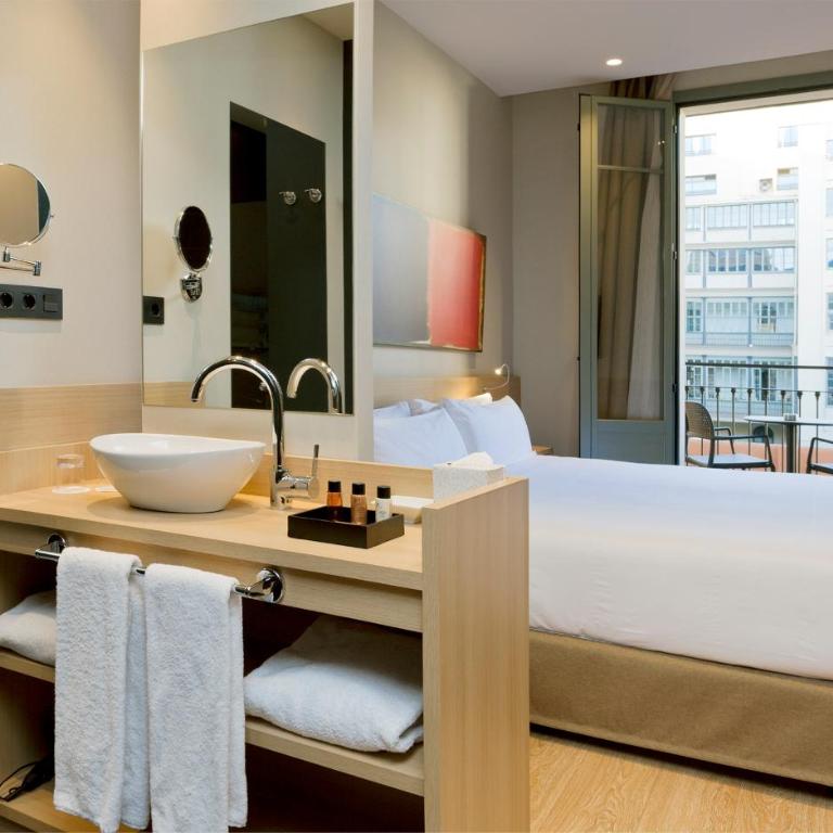 Hotel Àmbit Barcelona - Comfort Double Room with Terrace - 8