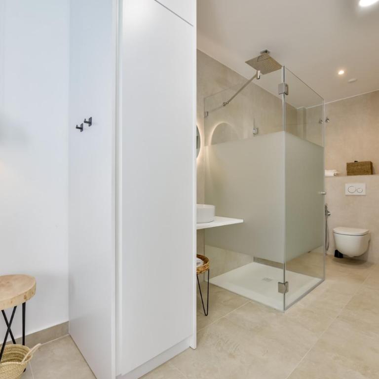 MIMAR ALTEA ROOMS - Recomendado para adultos - Habitación con cama grande y vistas al jardín - 8