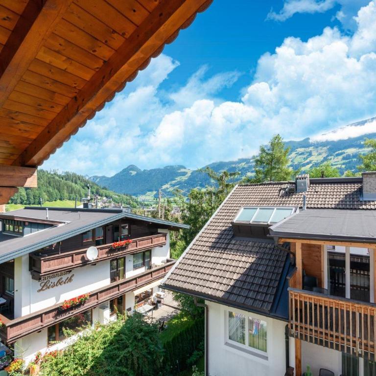 Mountain apartment with balcony for families - Ferienhaus mit 2 Schlafzimmern - 21