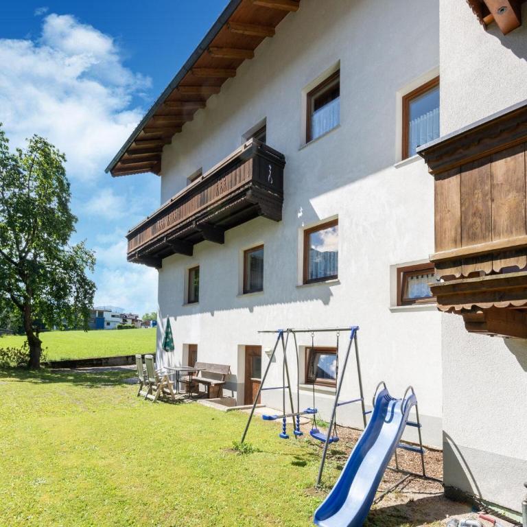 Mountain apartment with balcony for families - Ferienhaus mit 2 Schlafzimmern - 9