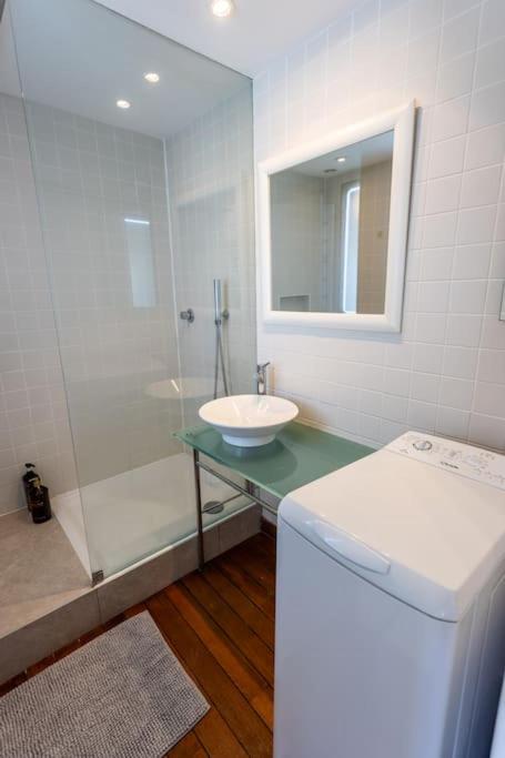 Roof Top in Center of Toulouse-Free Parking- - Two-Bedroom Apartment - 9