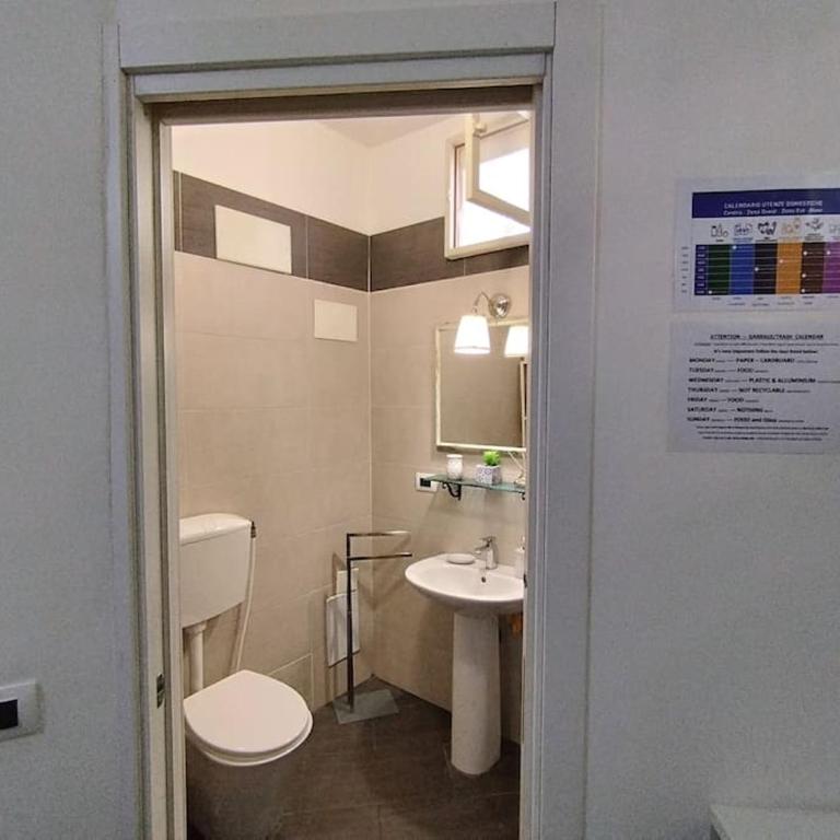 Minisuite F-House vicino al Duomo di Salerno - Casa con 2 Camere da Letto - 21