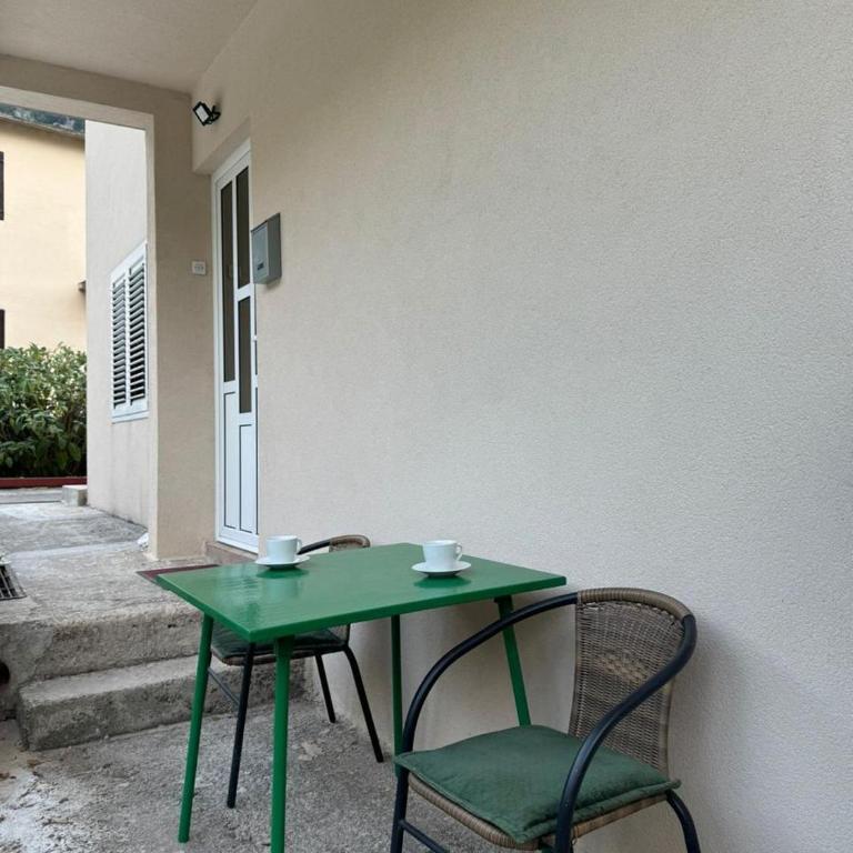 Apartmani Dada - Double Room with Private Bathroom - 13