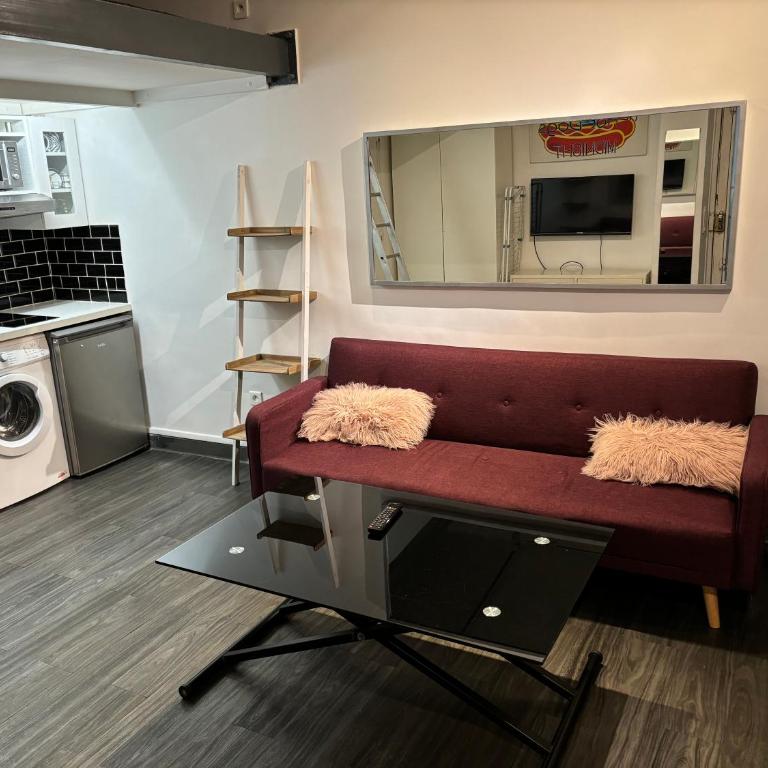 Place de la Bastille - One-Bedroom Apartment - 7