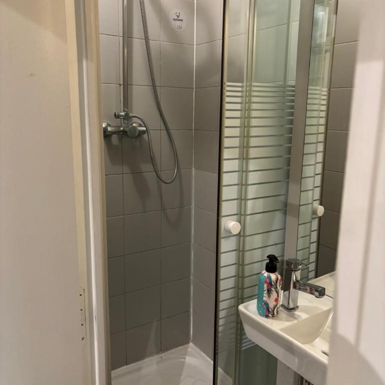 Place de la Bastille - One-Bedroom Apartment - 8